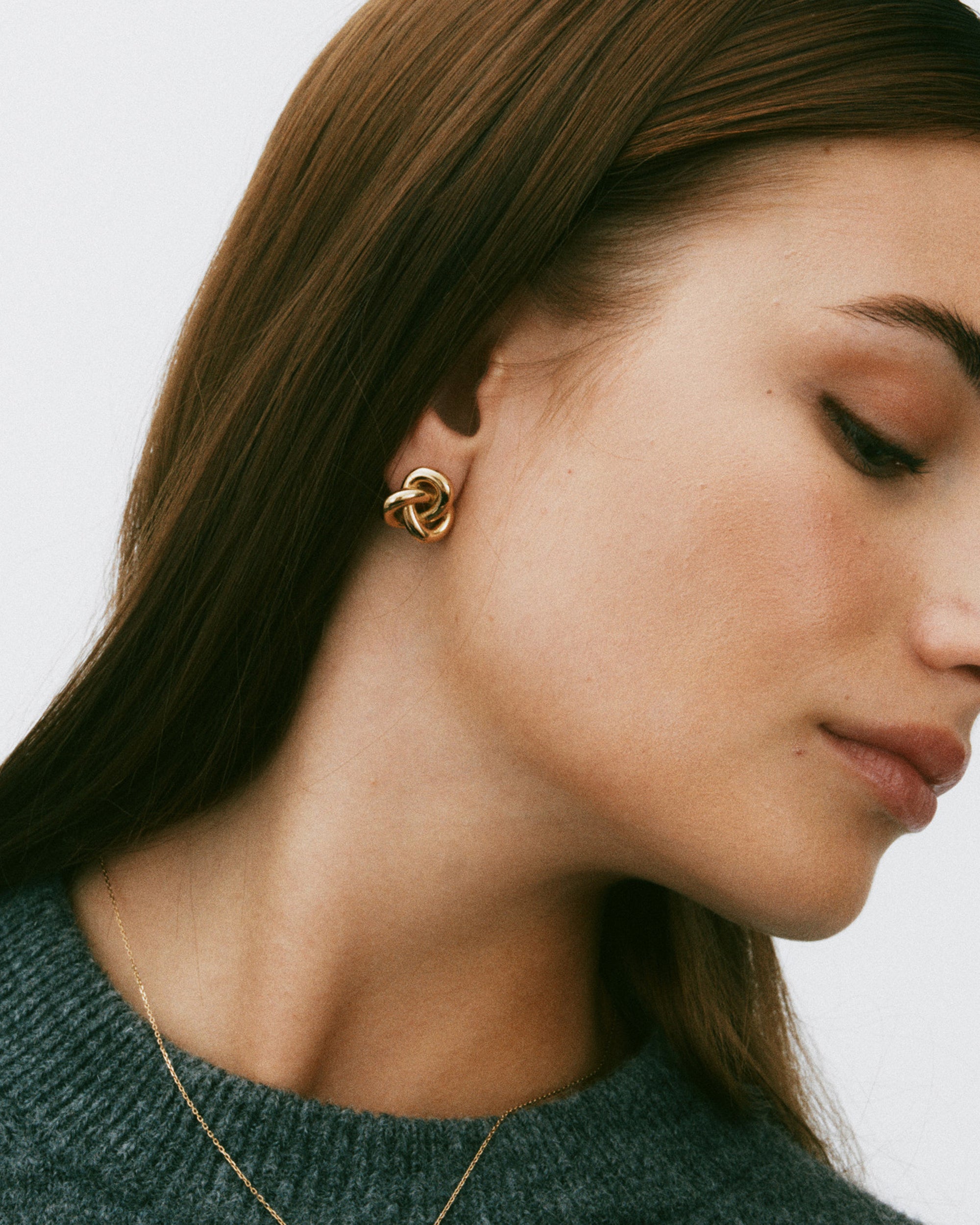 Infinity Knot Studs L Gold
