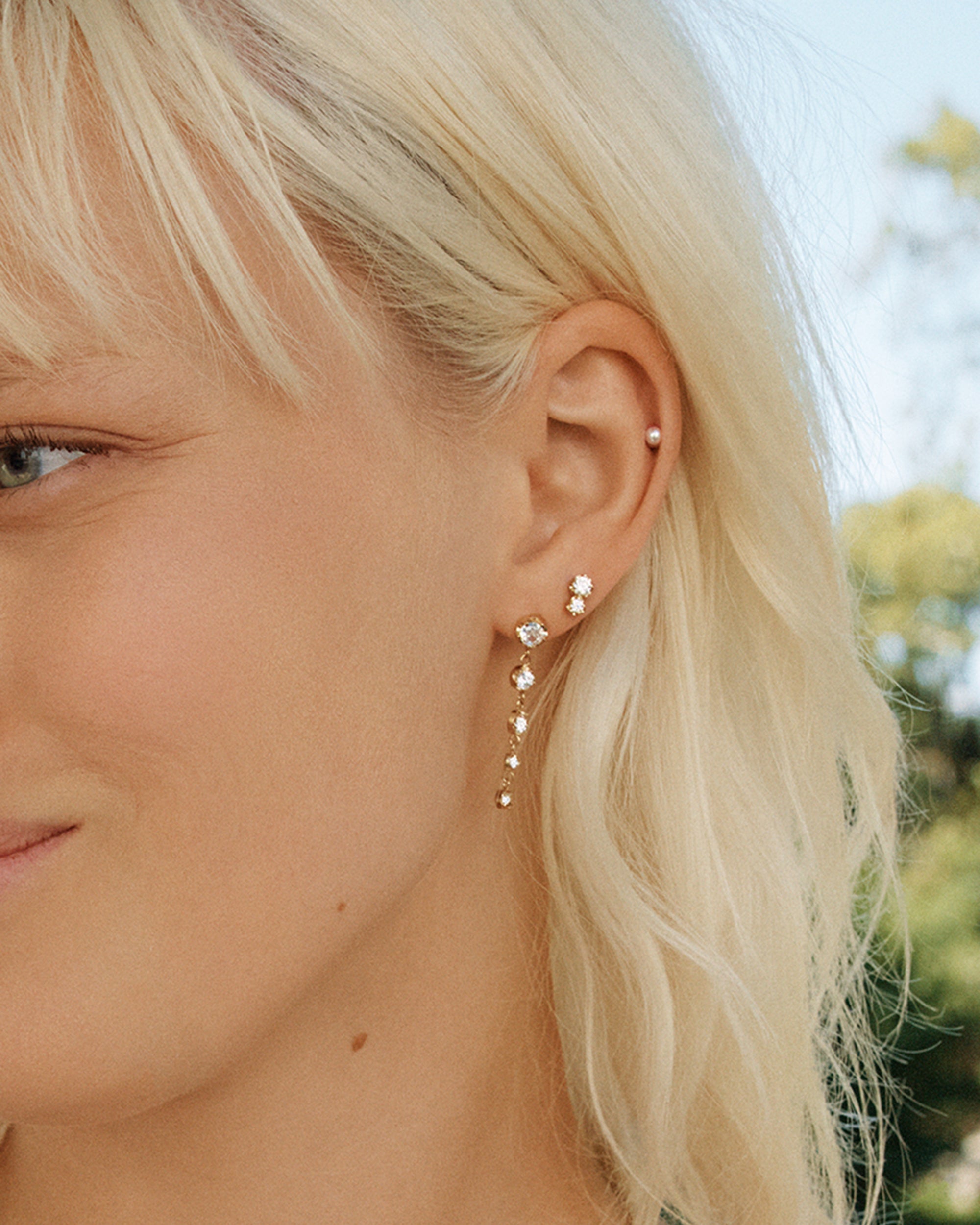 Teeny Earrings Gold