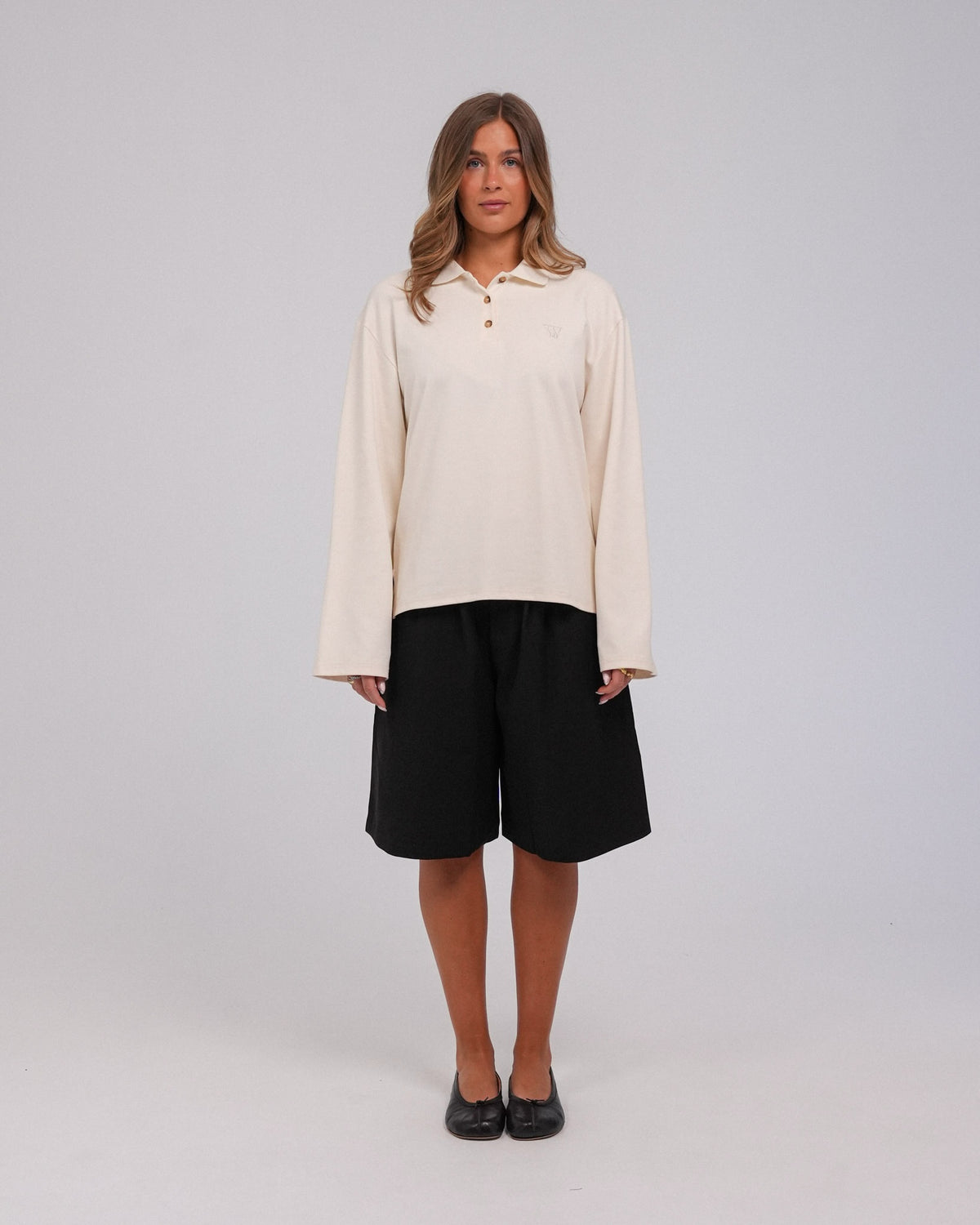 Annika Shorts, Black