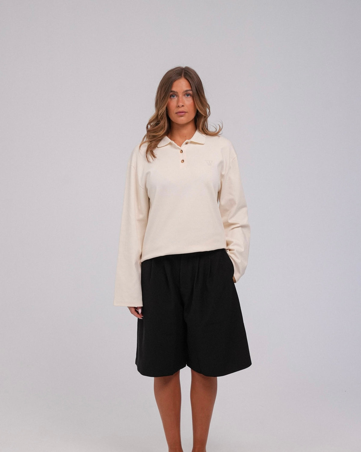 Annika Shorts, Black