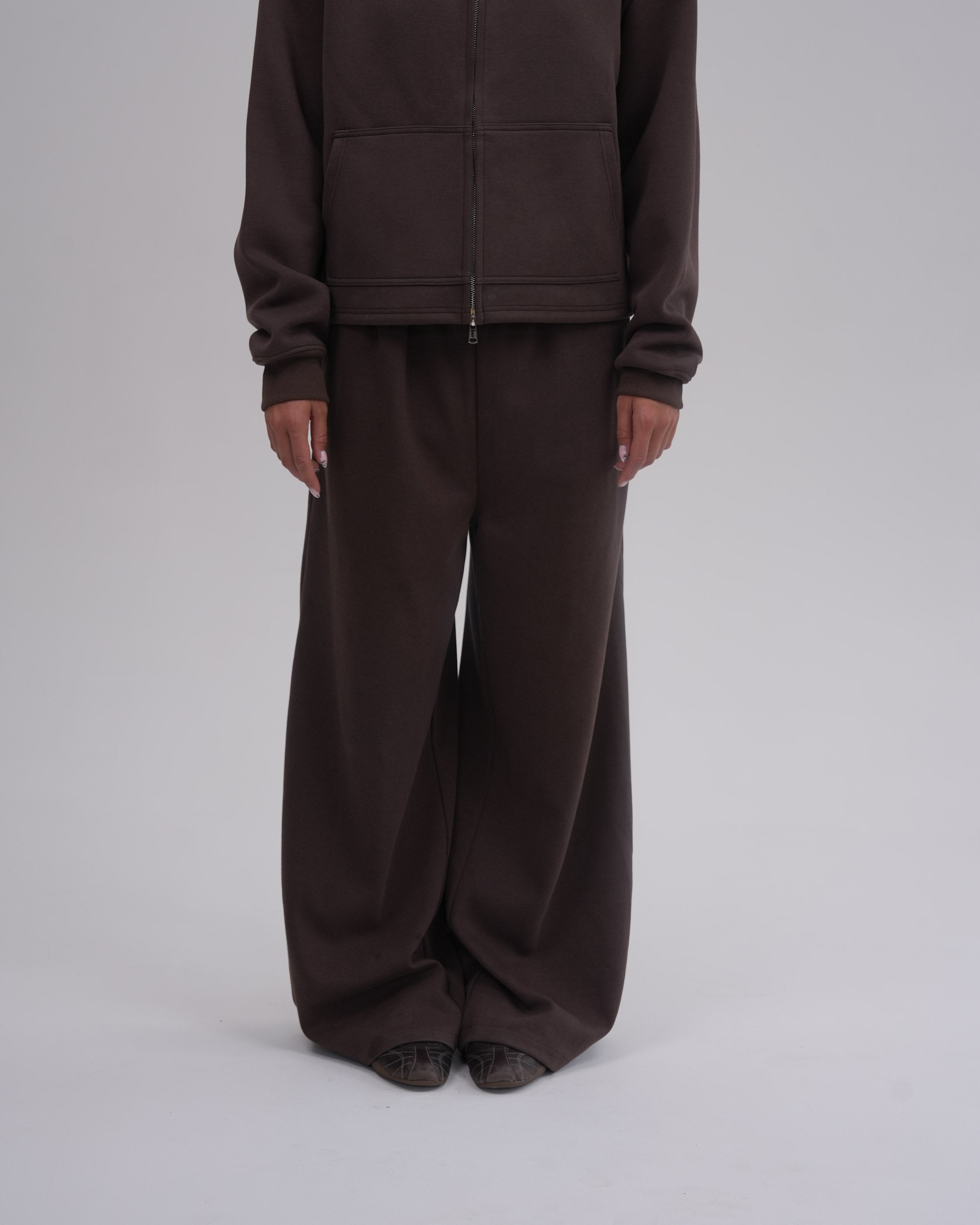 Cloud9 Wide Leg Sweatpants, Dark Umber
